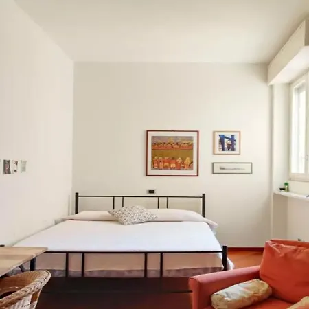 Stanza Nr 2 In Zona Solari In Incantevole Affittacamere